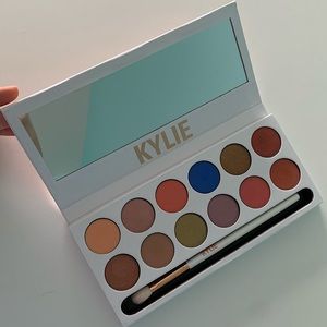 Kylie Cosmetics Royal Peach Palette
